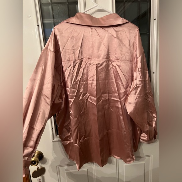 Button up blouse - Picture 4 of 7